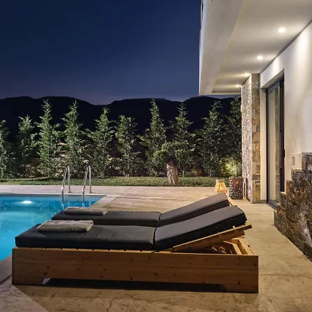 Errikos Family - Serene Environment And Private Pool, By Zantewize Vila *