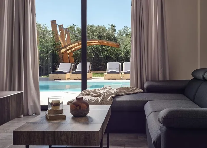 Errikos Family - Serene Environment And Private Pool, By Zantewize Vila *