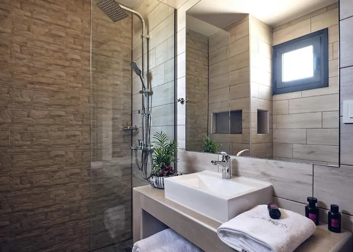 Vila Errikos Family - Serene Environment And Private Pool, By Zantewize