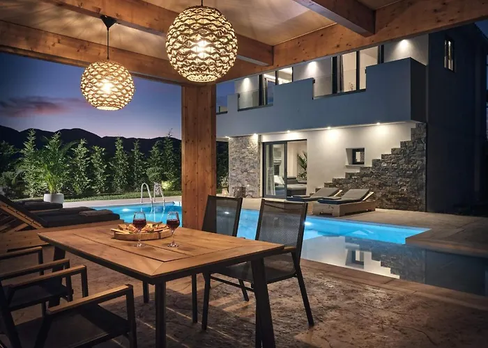 Errikos Family - Serene Environment And Private Pool, By Zantewize *
